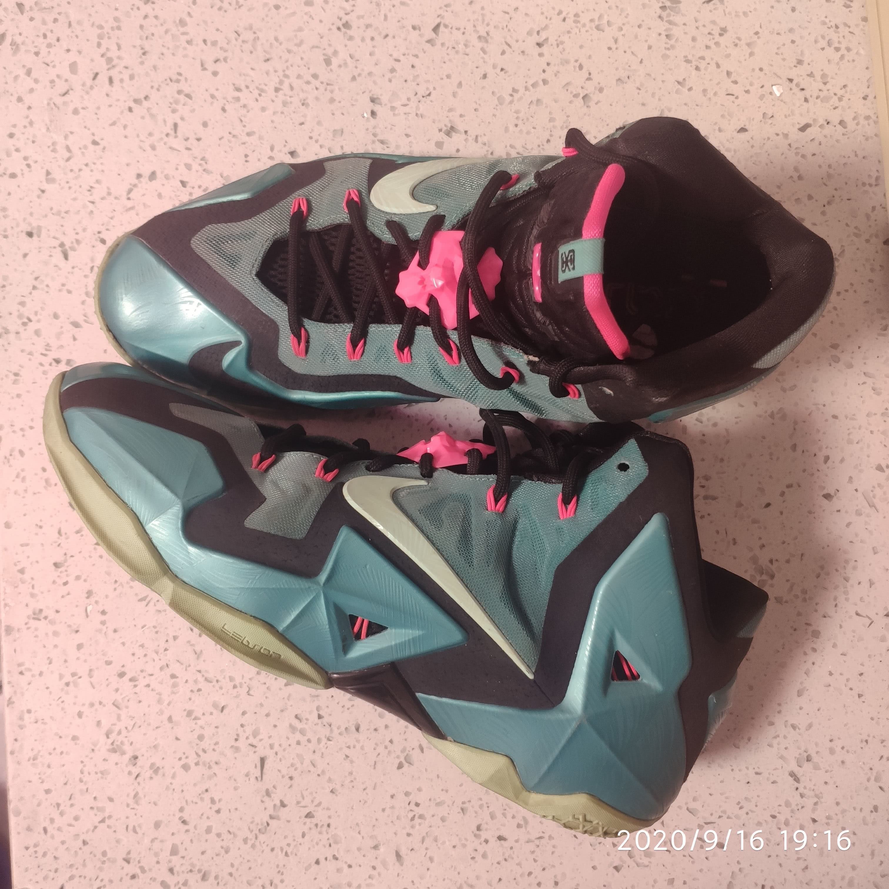 LBJ 11